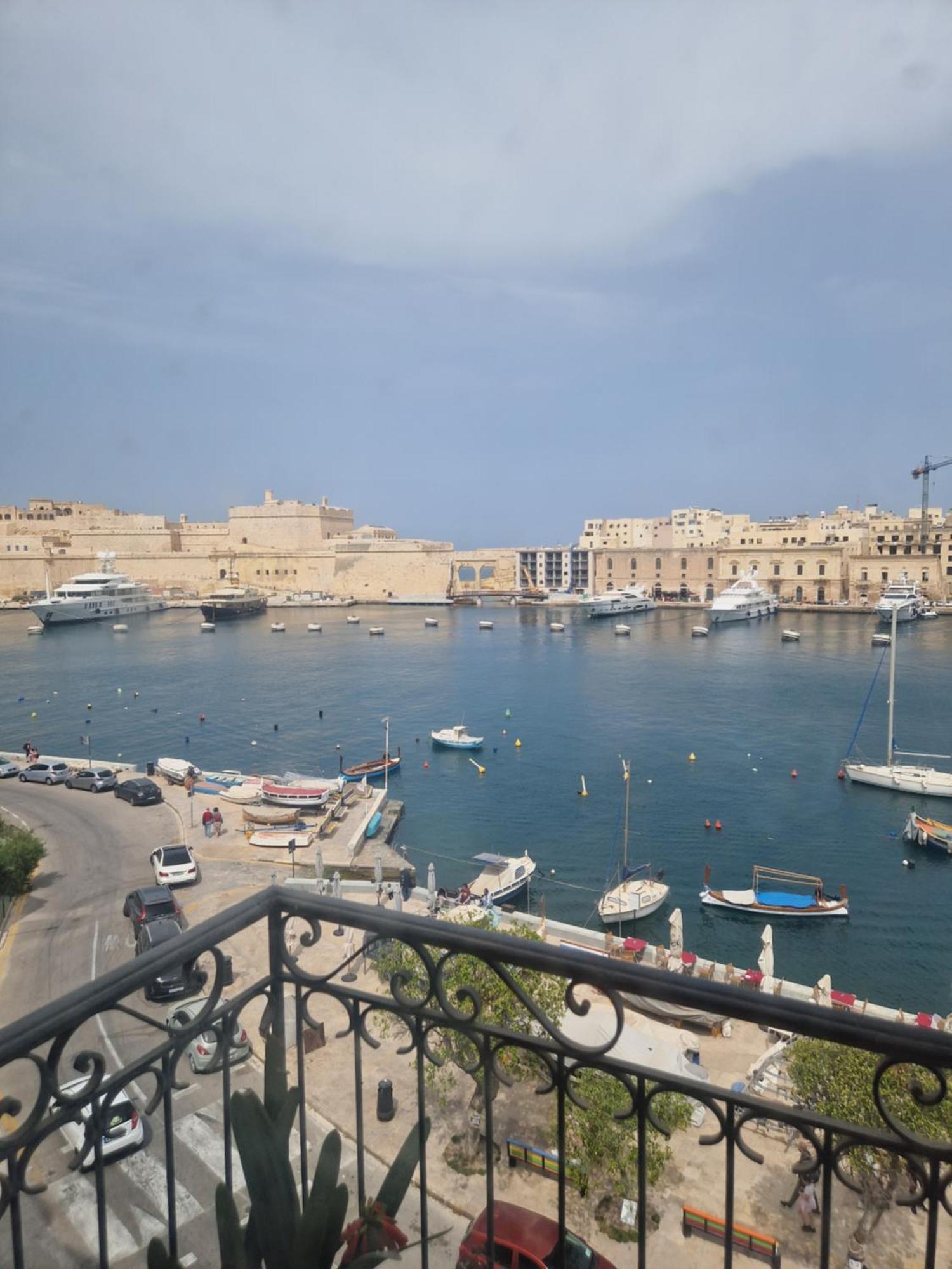 Korzo Suites Senglea Waterfront Exteriör bild